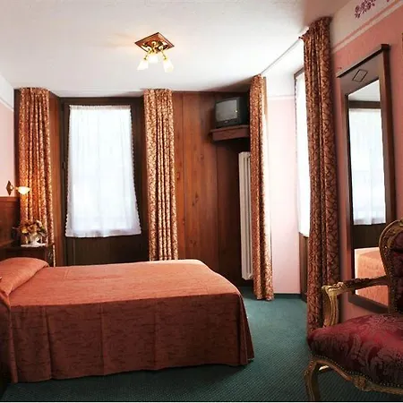 Otel Stella Del Nord Courmayeur